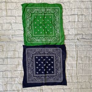 2 100% cotton square bandanas green & white and navy blue & white